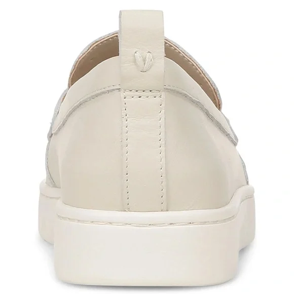 VIONIC UPTOWN LOAFER CREAM LEATHER SIZE 8.5 NEVER WORN
